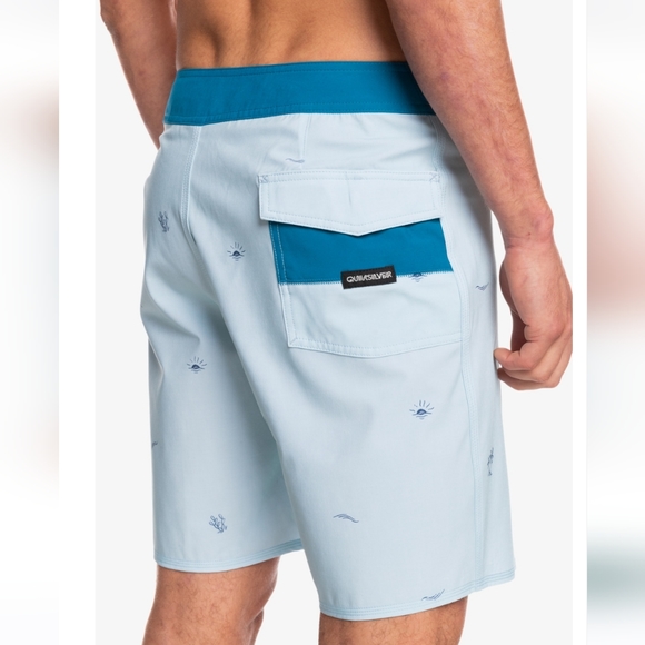 Last pair Quiksilver SurfSilk 19"(34w) - Picture 9 of 15